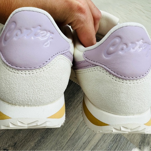 NWT Cortez Se Women’s Shoes - Picture 9 of 10